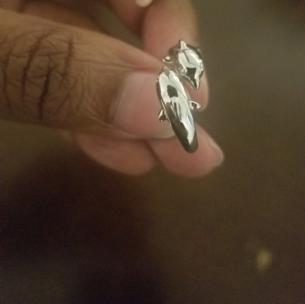Silver plated Dolphin ring sz6